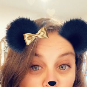 Meet your Posher, Isabel